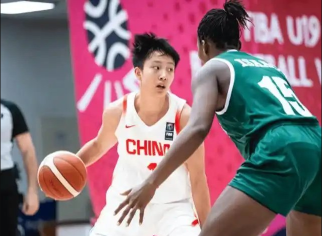 leyu管理-入选中国女篮集训队！邓雨婷自宣第二次转校 加盟俄克拉荷马州立